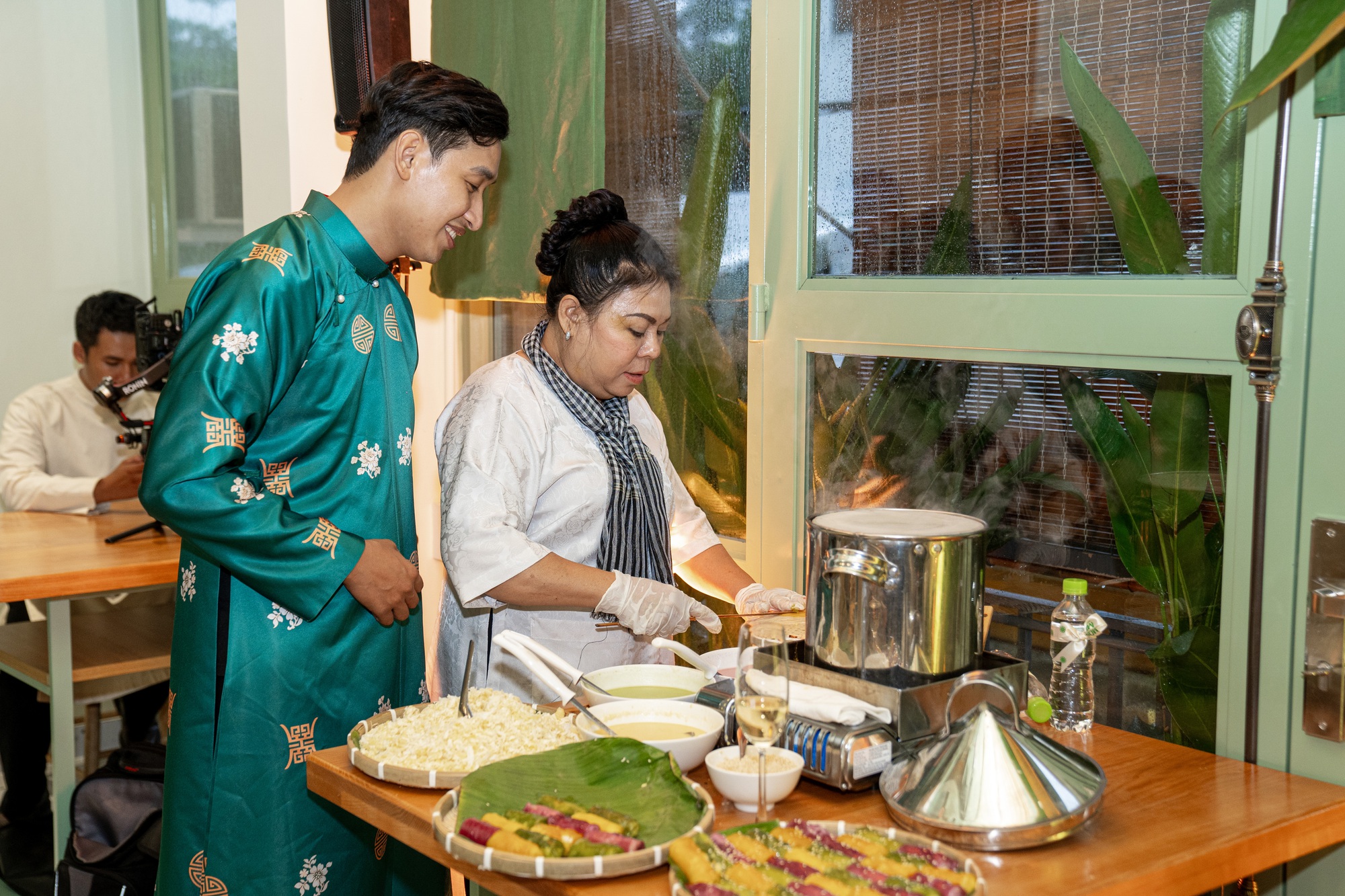 Khéo tay làm bánh cuốn ngọt miền Tây - Ảnh 4. Khéo tay làm bánh cuốn ngọt miền Tây - Ảnh 4.