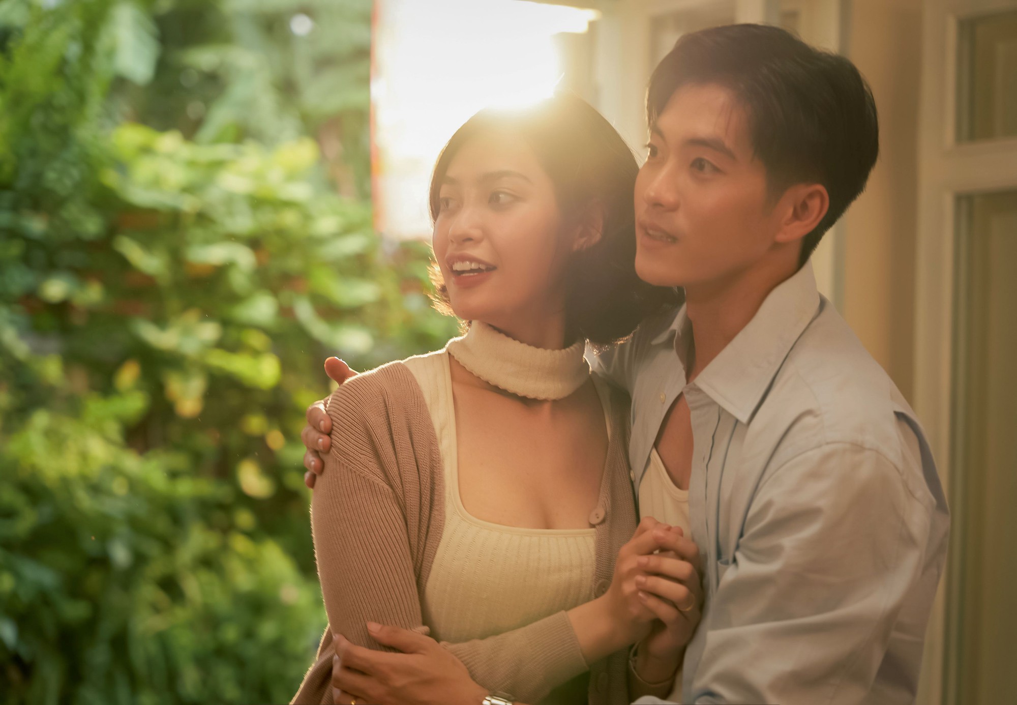 Nông Thúy Hằng lên xe hoa với bạn trai là nam diễn viên? - Ảnh 4. Nông Thúy Hằng lên xe hoa với bạn trai là nam diễn viên? - Ảnh 4.