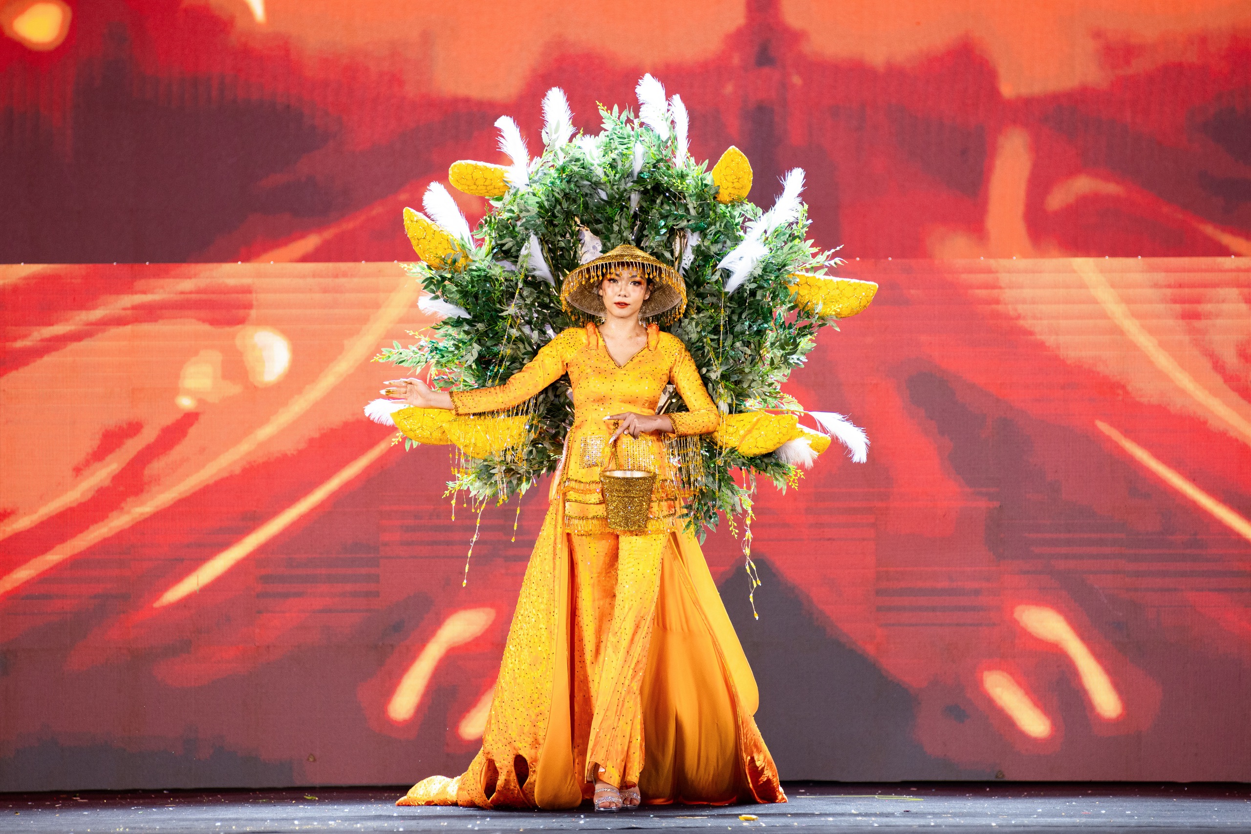 BTC Miss Grand Vietnam xin lỗi vì nhầm lẫn thông tin trong phần trình diễn trang phục BTC Miss Grand Vietnam xin lỗi vì nhầm lẫn thông tin trong phần trình diễn trang phục