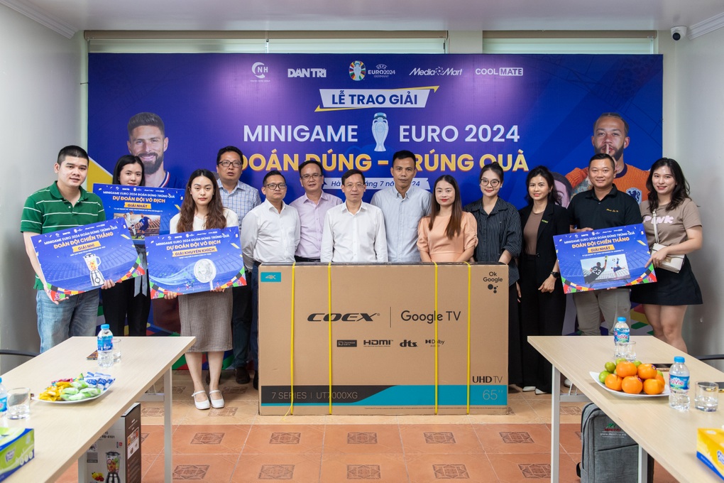 Dân trí trao thưởng độc giả trúng giải Dự đoán Euro 2024 - 3 Dân trí trao thưởng độc giả trúng giải Dự đoán Euro 2024 - 3