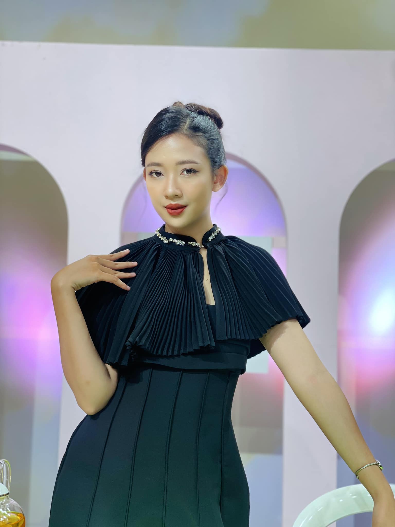 Nhan sắc quyến rũ của mỹ nhân Hải Dương cao 1,8m, đối thủ của Kỳ Duyên ở Miss Universe Vietnam 2024- Ảnh 6. Nhan sắc quyến rũ của mỹ nhân Hải Dương cao 1,8m, đối thủ của Kỳ Duyên ở Miss Universe Vietnam 2024- Ảnh 6.
