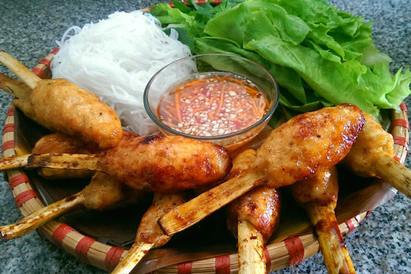 TIN NÓNG: 2 đặc sản của Việt Nam bất ngờ lọt top những món ăn nhẹ ngon nhất thế giới, đó là món gì?- Ảnh 1. TIN NÓNG: 2 đặc sản của Việt Nam bất ngờ lọt top những món ăn nhẹ ngon nhất thế giới, đó là món gì?- Ảnh 1.