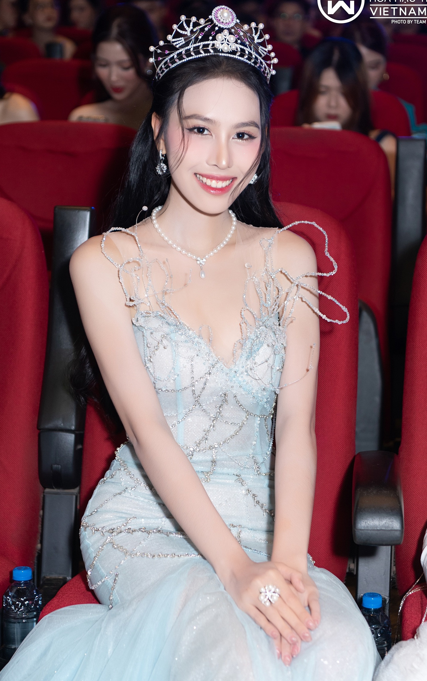 2 nữ MC, Á hậu xinh đẹp "lấn át" dàn thí sinh vào chung kết Miss World Vietnam 2023 - Ảnh 6. 2 nữ MC, Á hậu xinh đẹp "lấn át" dàn thí sinh vào chung kết Miss World Vietnam 2023 - Ảnh 6.
