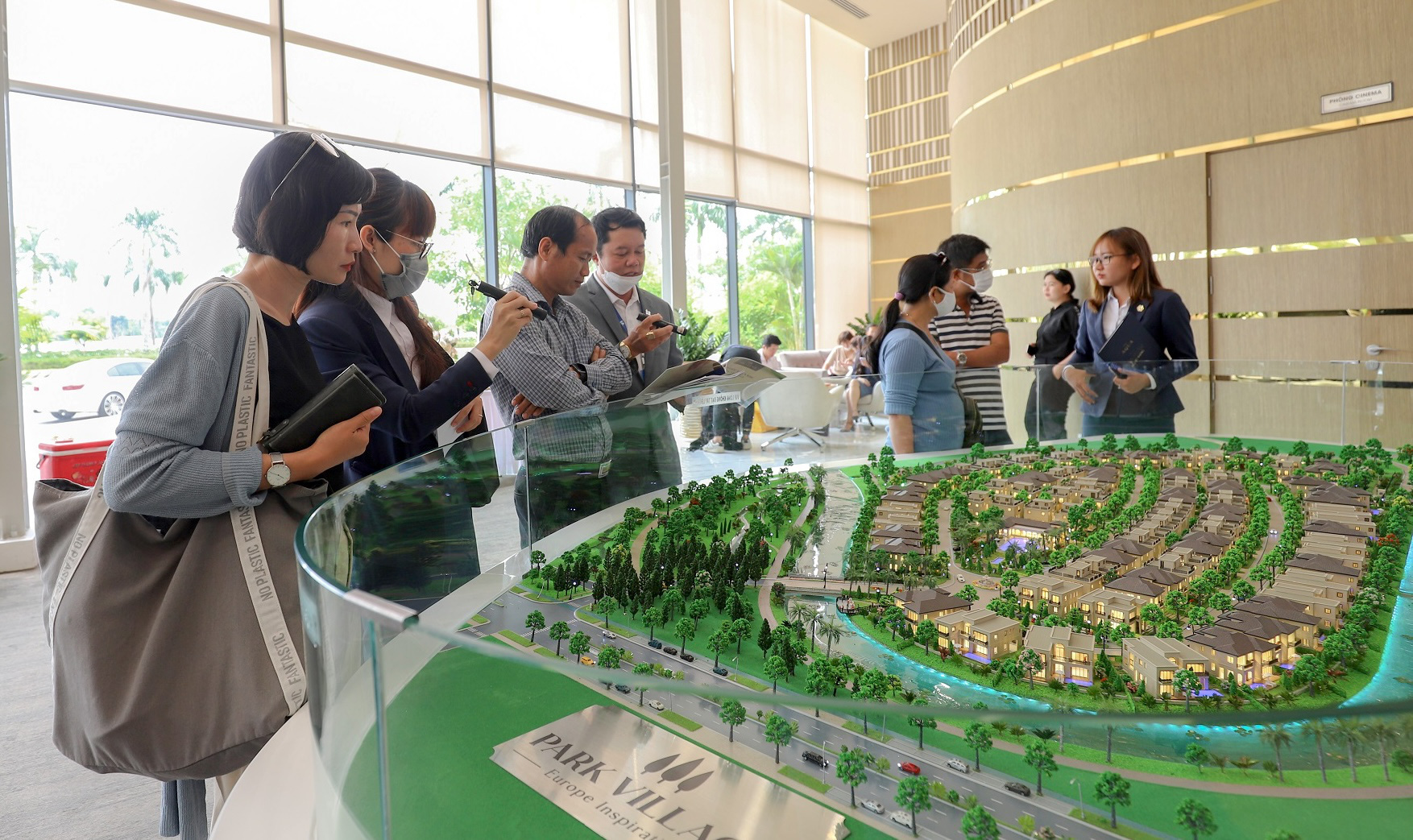 Bán bớt dự án giúp Nam Long có lãi trở lại, Phát Đạt thoát lỗ nhờ hoạt động tài chính- Ảnh 1. 6 tháng đầu năm, doanh thu thuần của Nam Long đạt gần 457 tỉ đồng, chủ yếu đến từ việc bán nhà và căn hộ tại các dự án trọng điểm - Ảnh: N.L.
