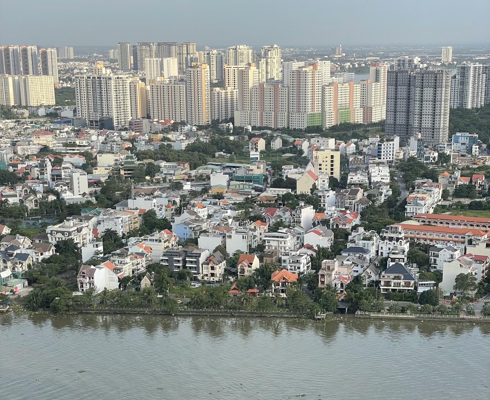Các nhà đầu tư Nhật Bản, Hàn Quốc, Singapore... đang nhắm đến bất động sản Việt Nam - Ảnh 1. Các nhà đầu tư Nhật Bản, Hàn Quốc, Singapore... đang nhắm đến bất động sản Việt Nam - Ảnh 1.