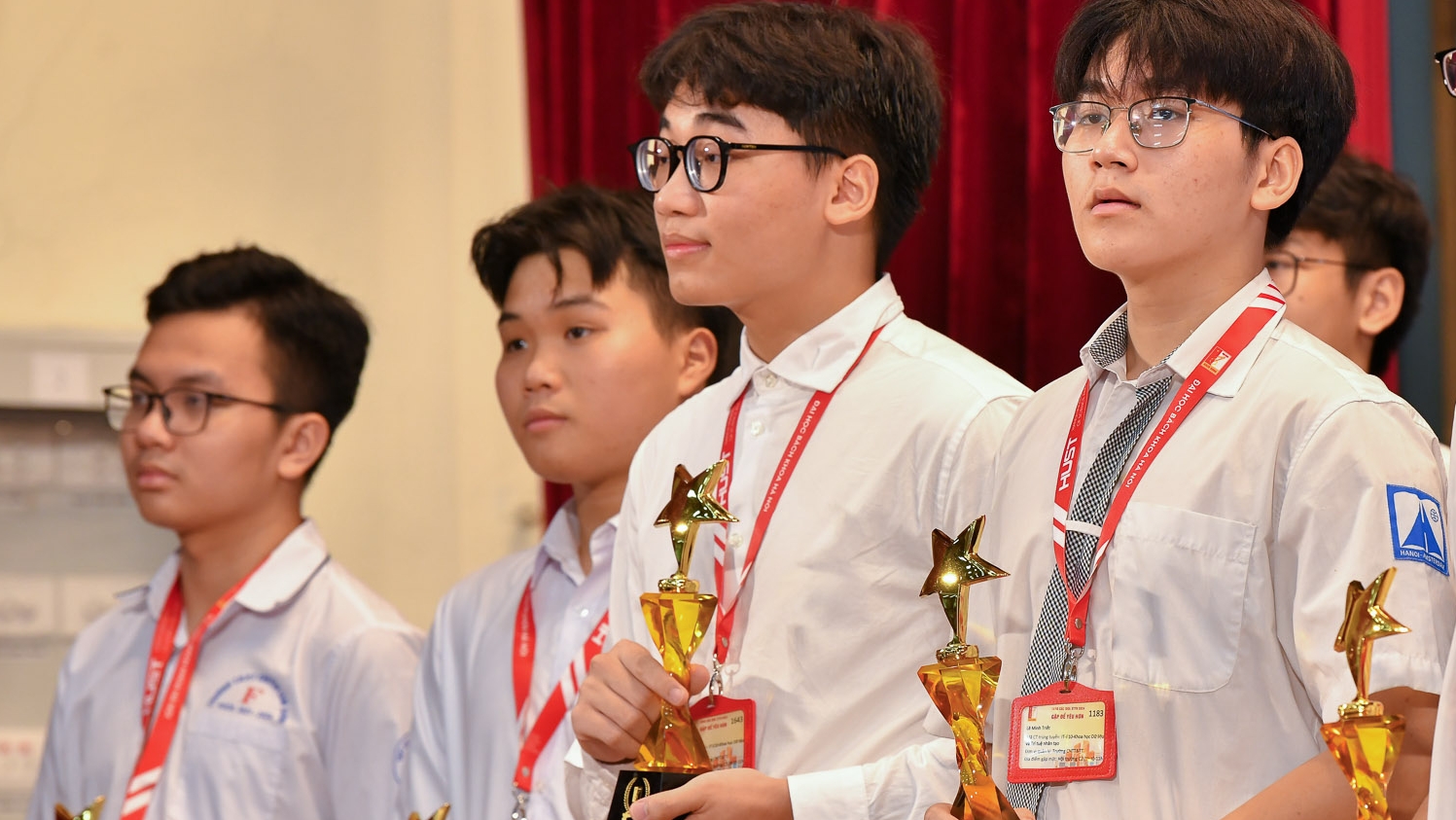 Bí quyết 'không giống ai' để học giỏi của Idol đạt 1.600 điểm SAT- Ảnh 1. Bí quyết 'không giống ai' để học giỏi của Idol đạt 1.600 điểm SAT- Ảnh 1.