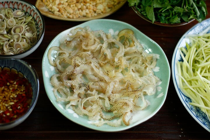 Cách làm món nộm sứa xoài xanh đơn giản - Ảnh 1. Cách làm món nộm sứa xoài xanh đơn giản - Ảnh 1.