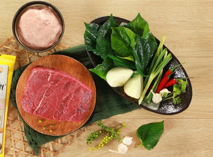 Cách nấu canh thịt bò lá lốt ngon đơn giản - Ảnh 1. Cách nấu canh thịt bò lá lốt ngon đơn giản - Ảnh 1.
