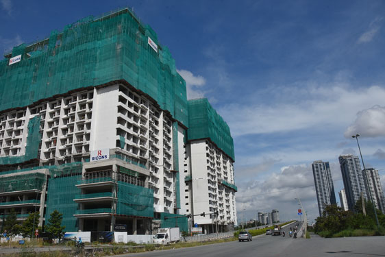 Cẩn trọng với chiêu bán nhà đất ngộp - Ảnh 1. Cẩn trọng với chiêu bán nhà đất ngộp - Ảnh 1.