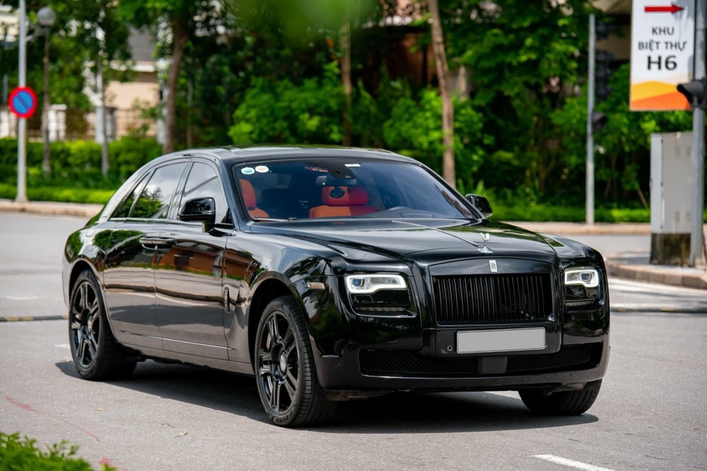 Chiếc Rolls-Royce Ghost này mỗi năm mất giá tới 1 tỷ đồng - 1 Chiếc Rolls-Royce Ghost này mỗi năm mất giá tới 1 tỷ đồng - 1