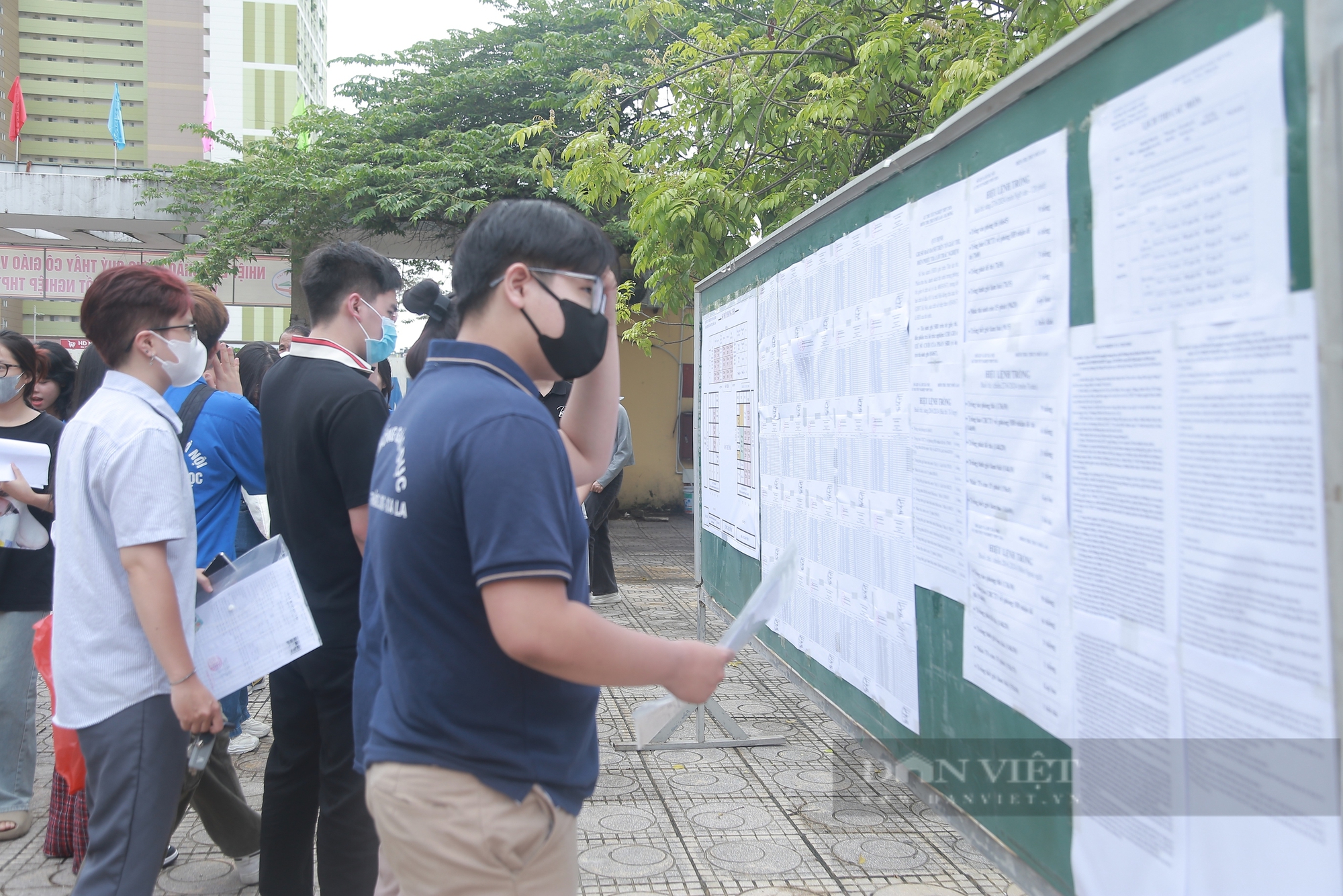 Dự đoán điểm chuẩn khối C đại học năm 2024: Có lặp lại điểm cao chót vót như các năm?- Ảnh 1. Dự đoán điểm chuẩn khối C đại học năm 2024: Có lặp lại điểm cao chót vót như các năm?- Ảnh 1.