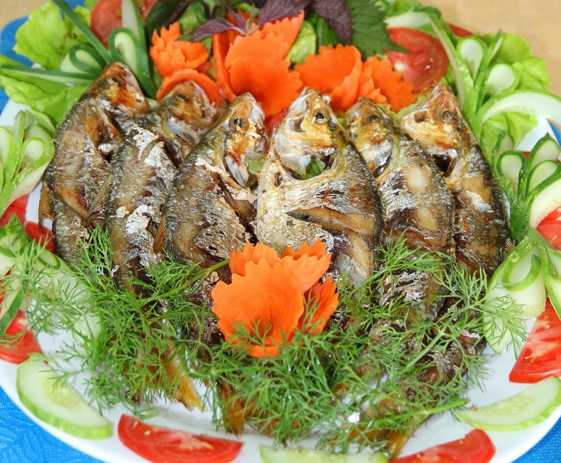Con đặc sản cá mòi chỉ có ở Hưng Yên, ví như lộc trời cho trên sông Hồng, xưa đầy nay là của hiếm- Ảnh 1. Con đặc sản cá mòi chỉ có ở Hưng Yên, ví như lộc trời cho trên sông Hồng, xưa đầy nay là của hiếm- Ảnh 1.