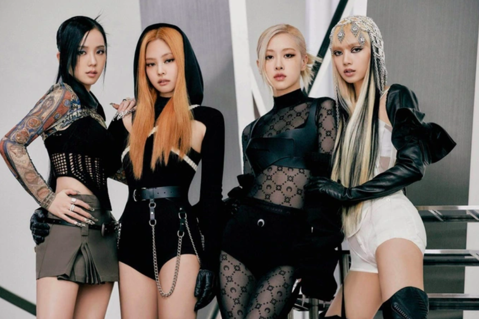 Á hậu Phương Nhi: "Đêm concert Blackpink từng khiến tôi mất giọng, đôi chân mất đi cảm giác" - Ảnh 2. Á hậu Phương Nhi: "Đêm concert Blackpink từng khiến tôi mất giọng, đôi chân mất đi cảm giác" - Ảnh 2.