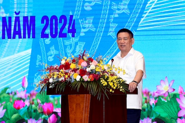Đến lúc thắt chặt chính sách tài khóa, chuẩn bị nguồn lực cải cách tiền lương
