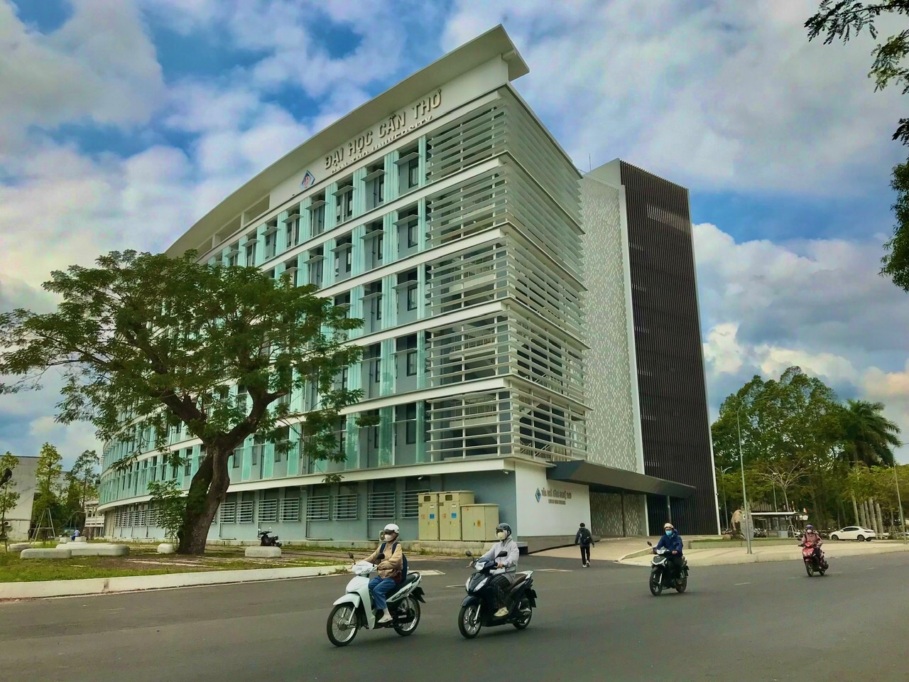 Điểm sàn Trường ĐH Cần Thơ và Trường ĐH Y dược Cần Thơ ra sao?- Ảnh 1. Điểm sàn Trường ĐH Cần Thơ và Trường ĐH Y dược Cần Thơ ra sao?- Ảnh 1.