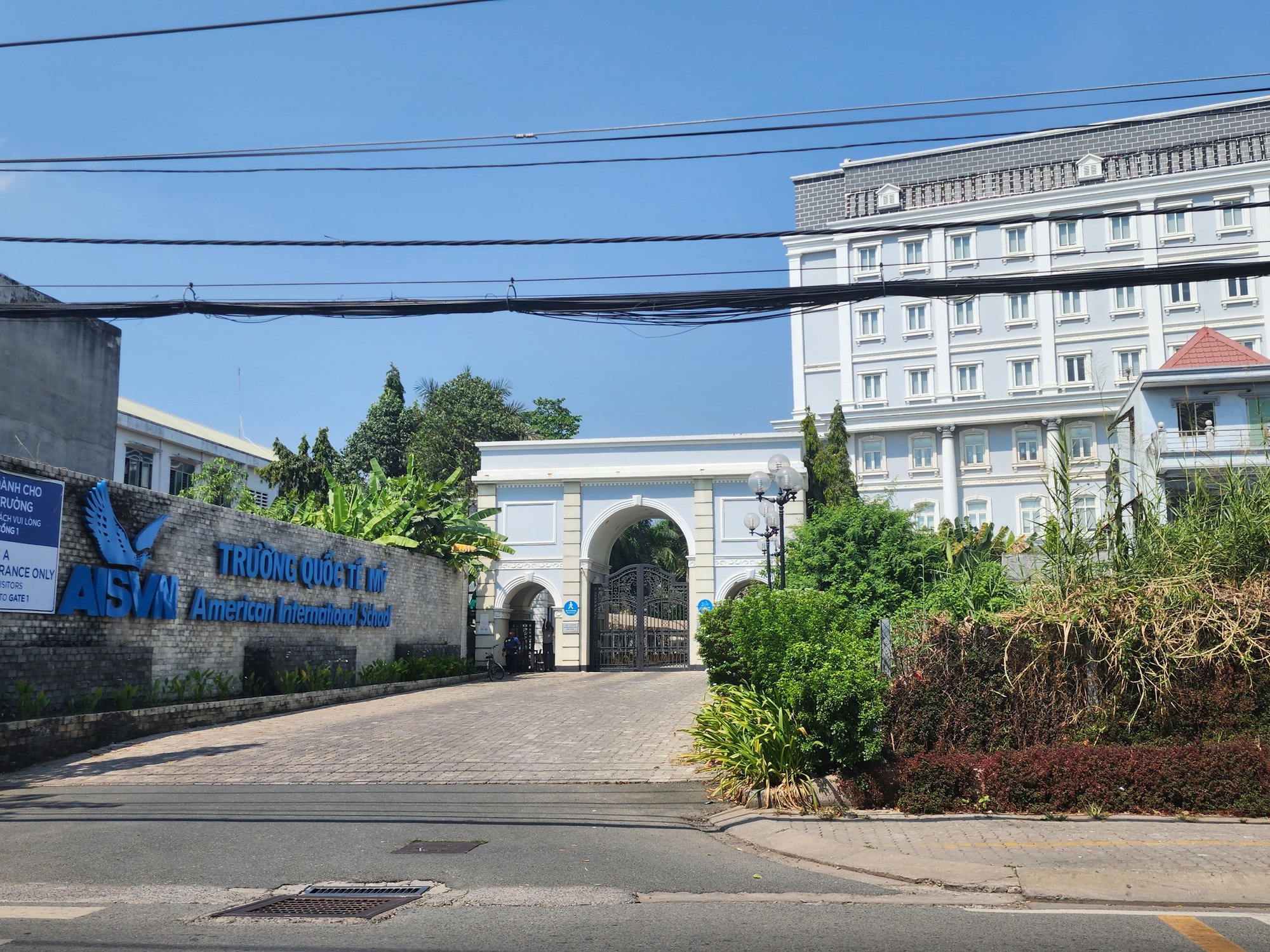Trường Quốc tế Mỹ nợ thuế hơn 100 tỉ đồng, bị đề nghị thu hồi giấy phép thành lập- Ảnh 1. Trường Quốc tế Mỹ nợ thuế hơn 100 tỉ đồng, bị đề nghị thu hồi giấy phép thành lập- Ảnh 1.