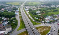 Từ 'sốt ảo' sân bay Bình Phước, nhìn về 'thành phố sân bay' Long Thành