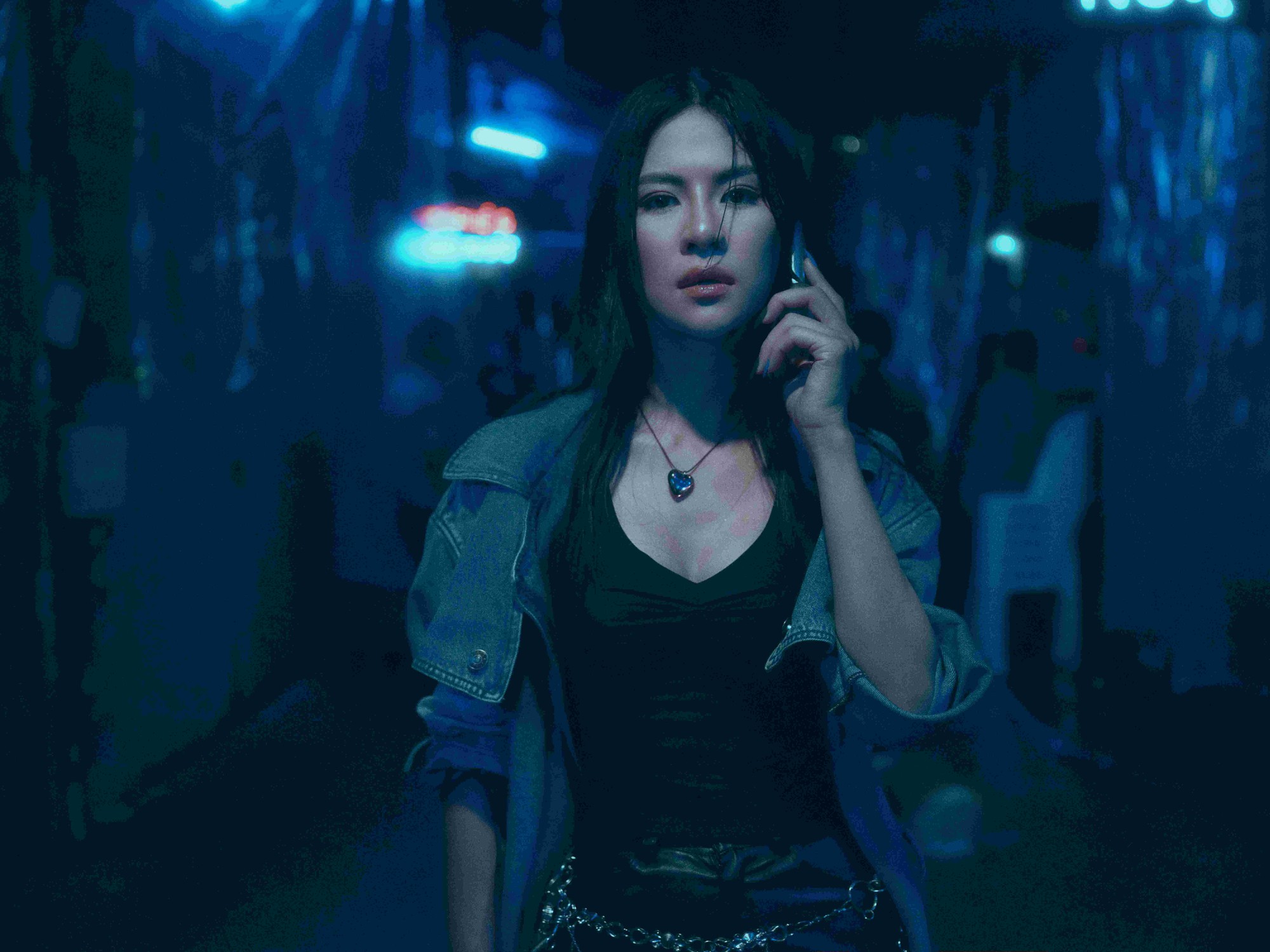Hà Nhi liều mình thử nghiệm vì tự tin còn trẻ - Ảnh 1. Hà Nhi liều mình thử nghiệm vì tự tin còn trẻ - Ảnh 1.