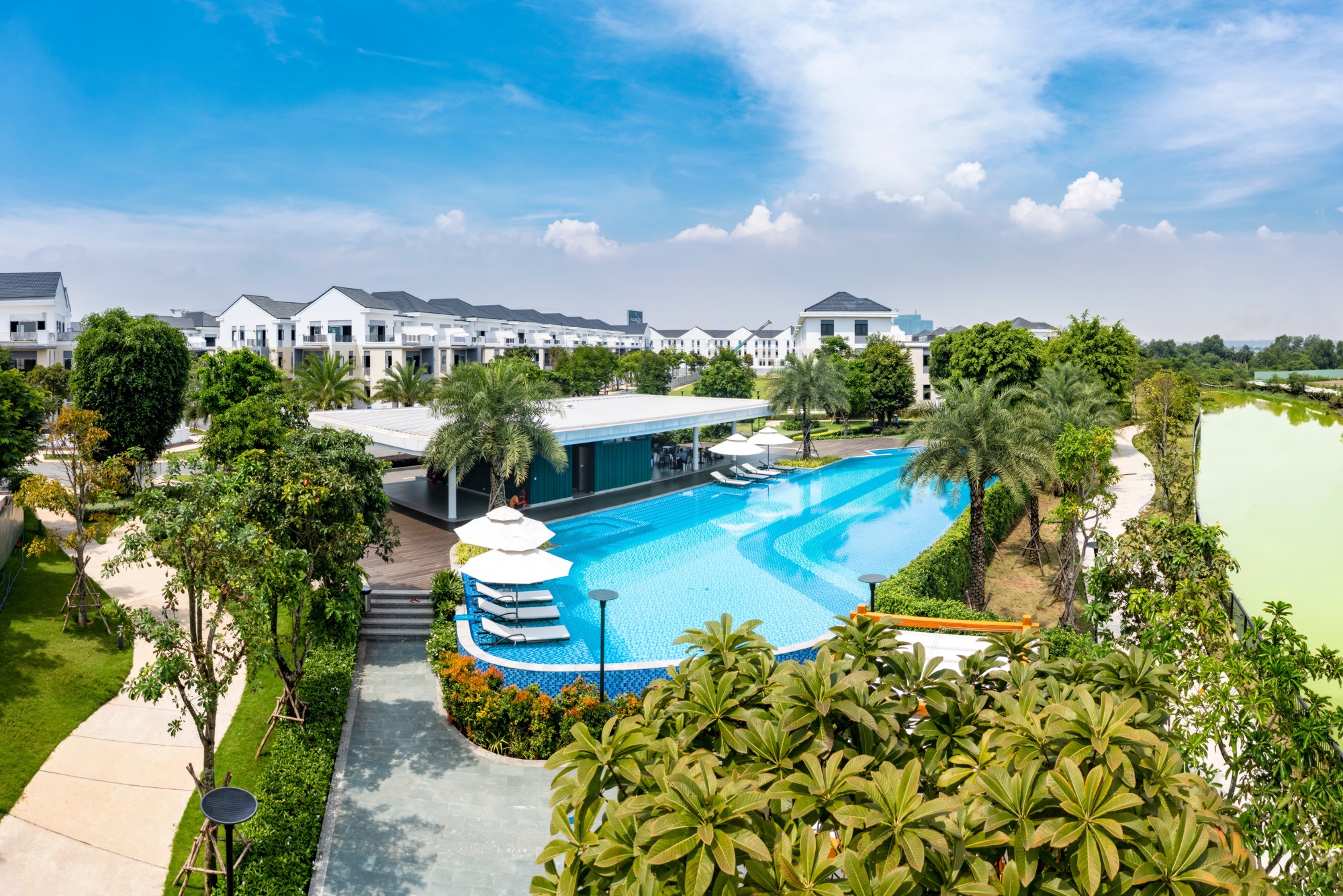 HoREA kiến nghị hàng loạt giải pháp cứu thị trường bất động sản - Ảnh 1. HoREA kiến nghị hàng loạt giải pháp cứu thị trường bất động sản - Ảnh 1.
