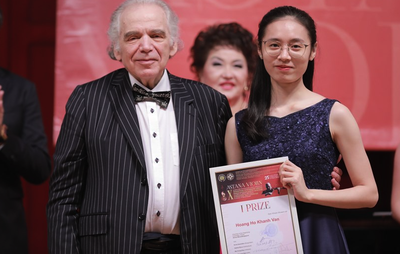 Hoàng Hồ Khánh Vân đoạt giải nhất cuộc thi Violin Quốc tế - Ảnh 1. Hoàng Hồ Khánh Vân đoạt giải nhất cuộc thi Violin Quốc tế - Ảnh 1.