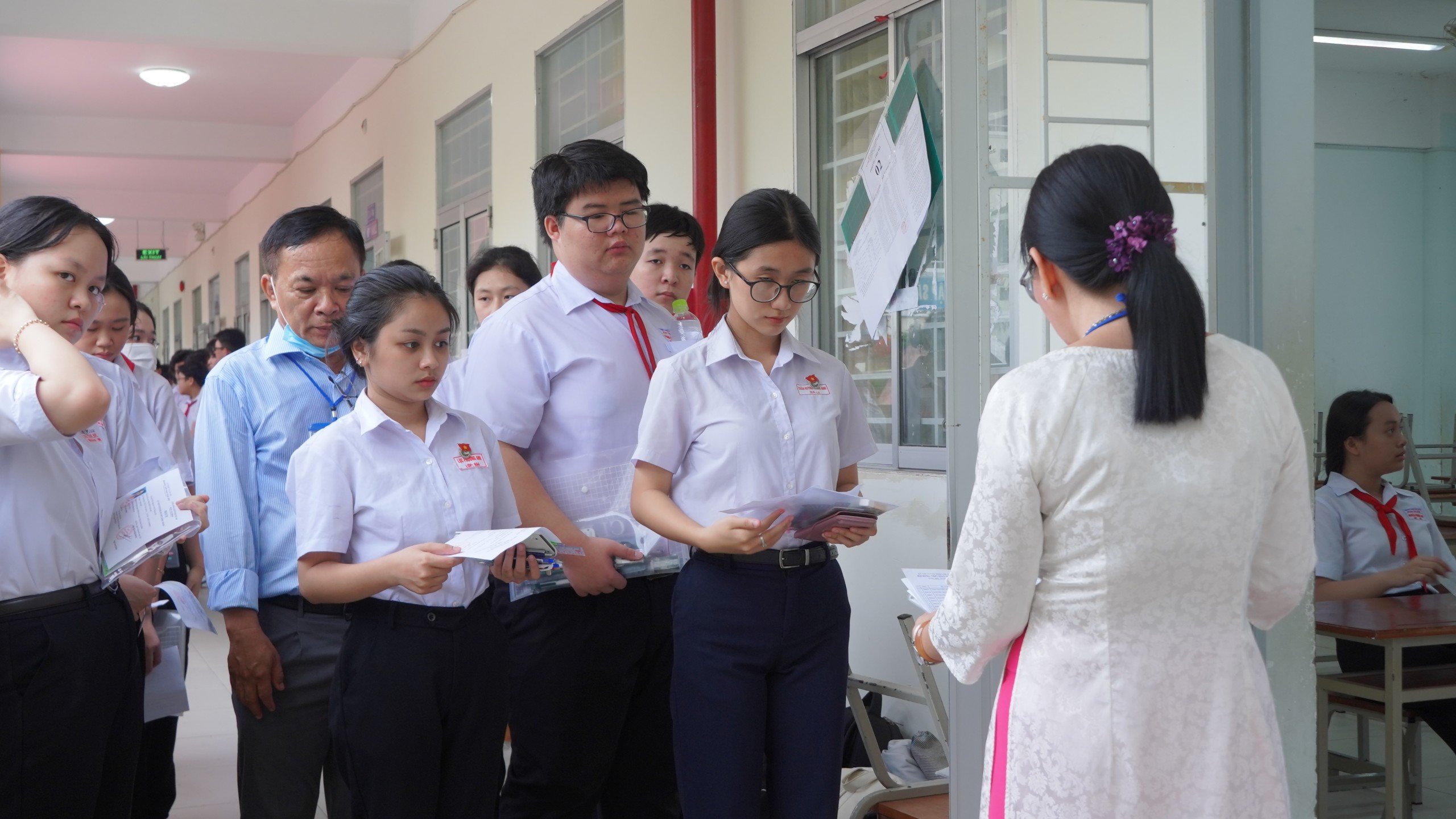 Cần Thơ công bố điểm thi vào lớp 10 vào chiều nay 14/6, sớm hơn dự kiến 1 ngày- Ảnh 1. Cần Thơ công bố điểm thi vào lớp 10 vào chiều nay 14/6, sớm hơn dự kiến 1 ngày- Ảnh 1.