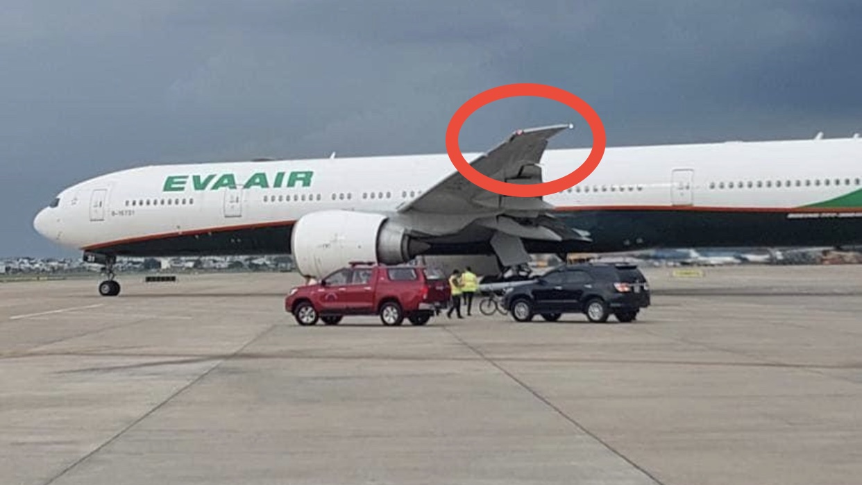 Vụ máy bay Eva Air móp cánh ở Tân Sơn Nhất: Hãng bay không dùng dịch vụ xe dẫn đường- Ảnh 1. Vụ máy bay Eva Air móp cánh ở Tân Sơn Nhất: Hãng bay không dùng dịch vụ xe dẫn đường- Ảnh 1.