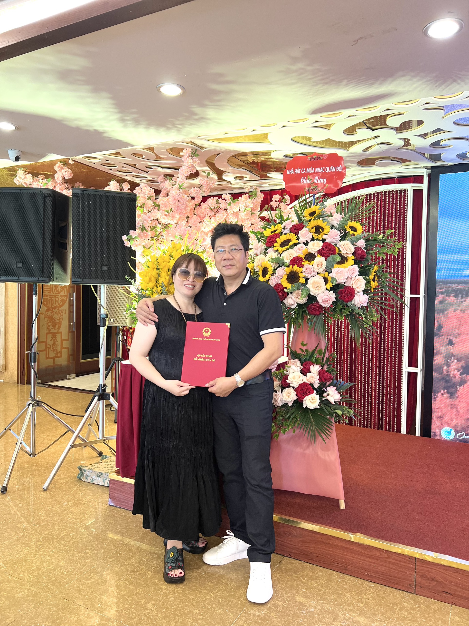 NSND Quốc Hưng được bổ nhiệm làm PGĐ Học viện Âm nhạc Quốc gia Việt Nam - Ảnh 2. NSND Quốc Hưng được bổ nhiệm làm PGĐ Học viện Âm nhạc Quốc gia Việt Nam - Ảnh 2.