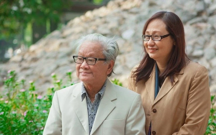 Nhã Phương chế lời bài hát Hoa sữa năm 1986 và phản ứng bất ngờ của nhạc sĩ Hồng Đăng - Ảnh 1. Nhã Phương chế lời bài hát Hoa sữa năm 1986 và phản ứng bất ngờ của nhạc sĩ Hồng Đăng - Ảnh 1.