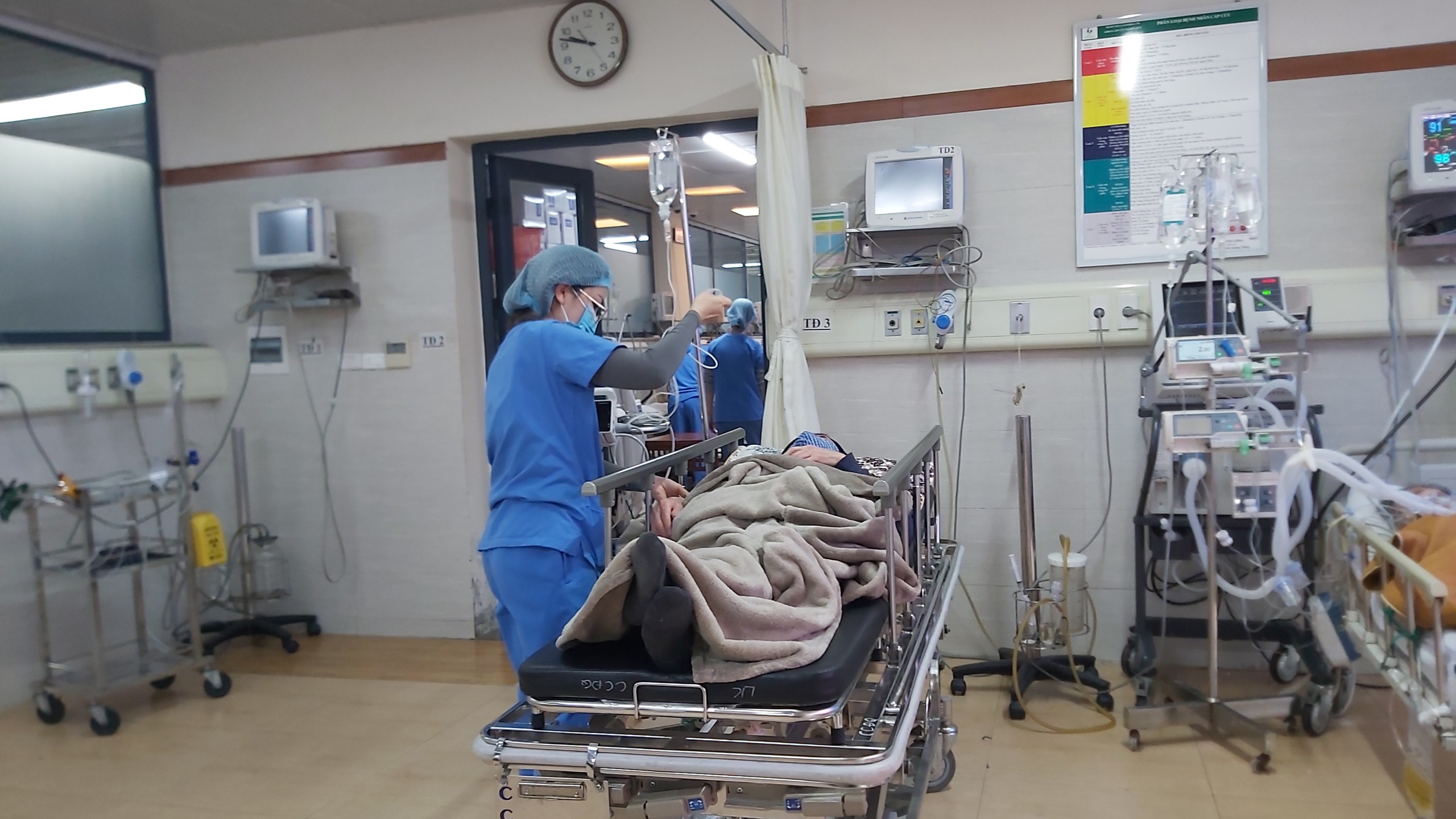 Nhiều người già nhanh chóng trở nặng dù triệu chứng bệnh mờ nhạt- Ảnh 1. Nhiều người già nhanh chóng trở nặng dù triệu chứng bệnh mờ nhạt- Ảnh 1.