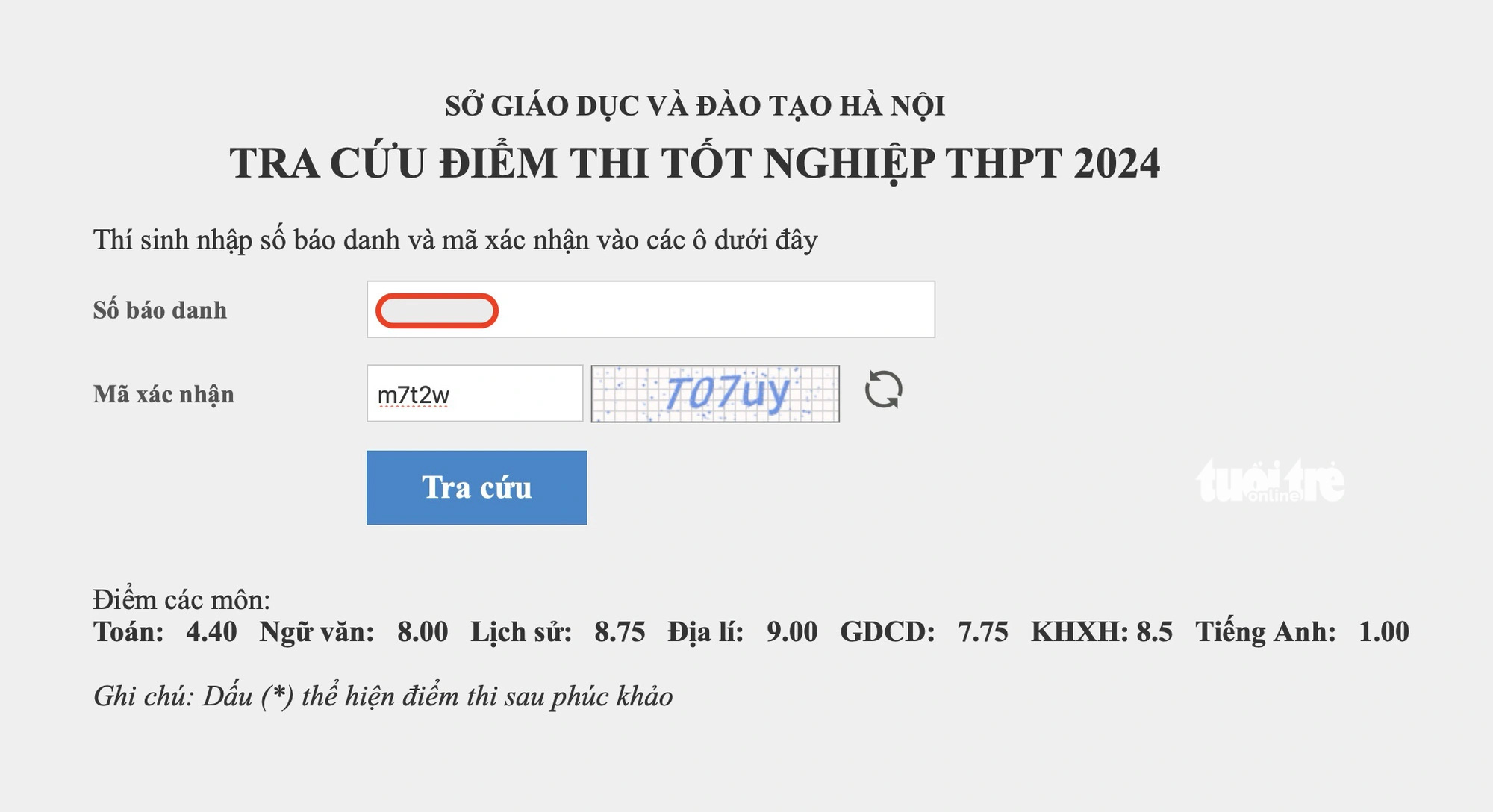 Nhiều thí sinh có điểm xét tuyển đại học rất cao nhưng rớt tốt nghiệp THPT- Ảnh 2. Thí sinh tại Hà Nội có điểm thi khá cao nhưng bị điểm liệt môn tiếng Anh. Nếu là học sinh THPT, thí sinh rớt tốt nghiệp và mất cơ hội xét tuyển đại học năm nay - Ảnh: M.G.