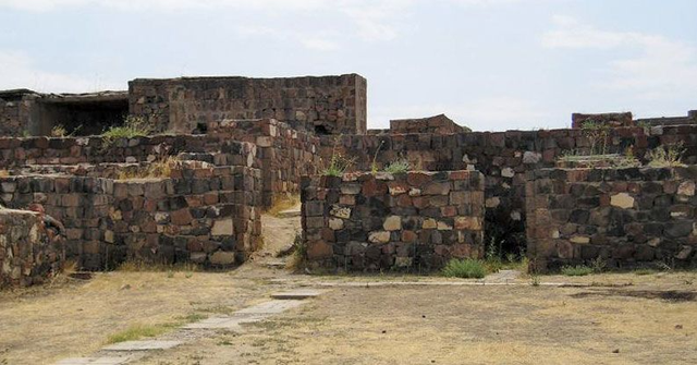 Những điểm tham quan hấp dẫn tại thủ đô Yerevan của Armenia- Ảnh 5. Những điểm tham quan hấp dẫn tại thủ đô Yerevan của Armenia- Ảnh 5.
