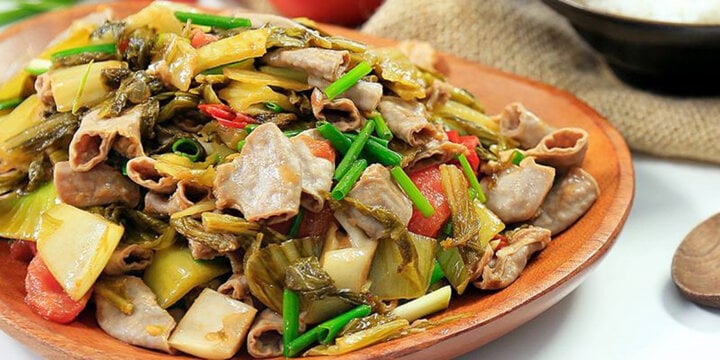 Những món ngon từ dưa cải chua - Ảnh 1. Những món ngon từ dưa cải chua - Ảnh 1.
