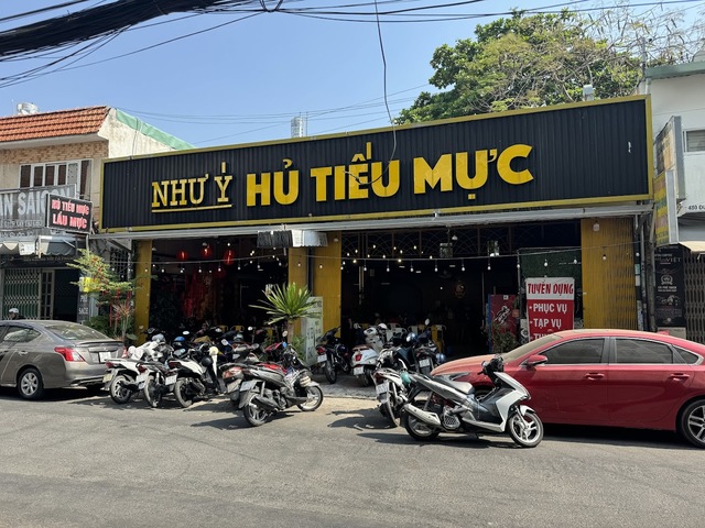 Những quán hủ tiếu mực được nhiều thực khách yêu thích tại TP.HCM- Ảnh 1. Những quán hủ tiếu mực được nhiều thực khách yêu thích tại TP.HCM- Ảnh 1.