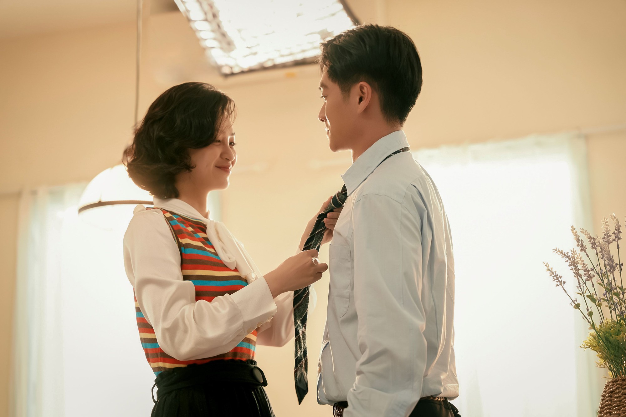 Nông Thúy Hằng lên xe hoa với bạn trai là nam diễn viên? - Ảnh 1. Nông Thúy Hằng lên xe hoa với bạn trai là nam diễn viên? - Ảnh 1.