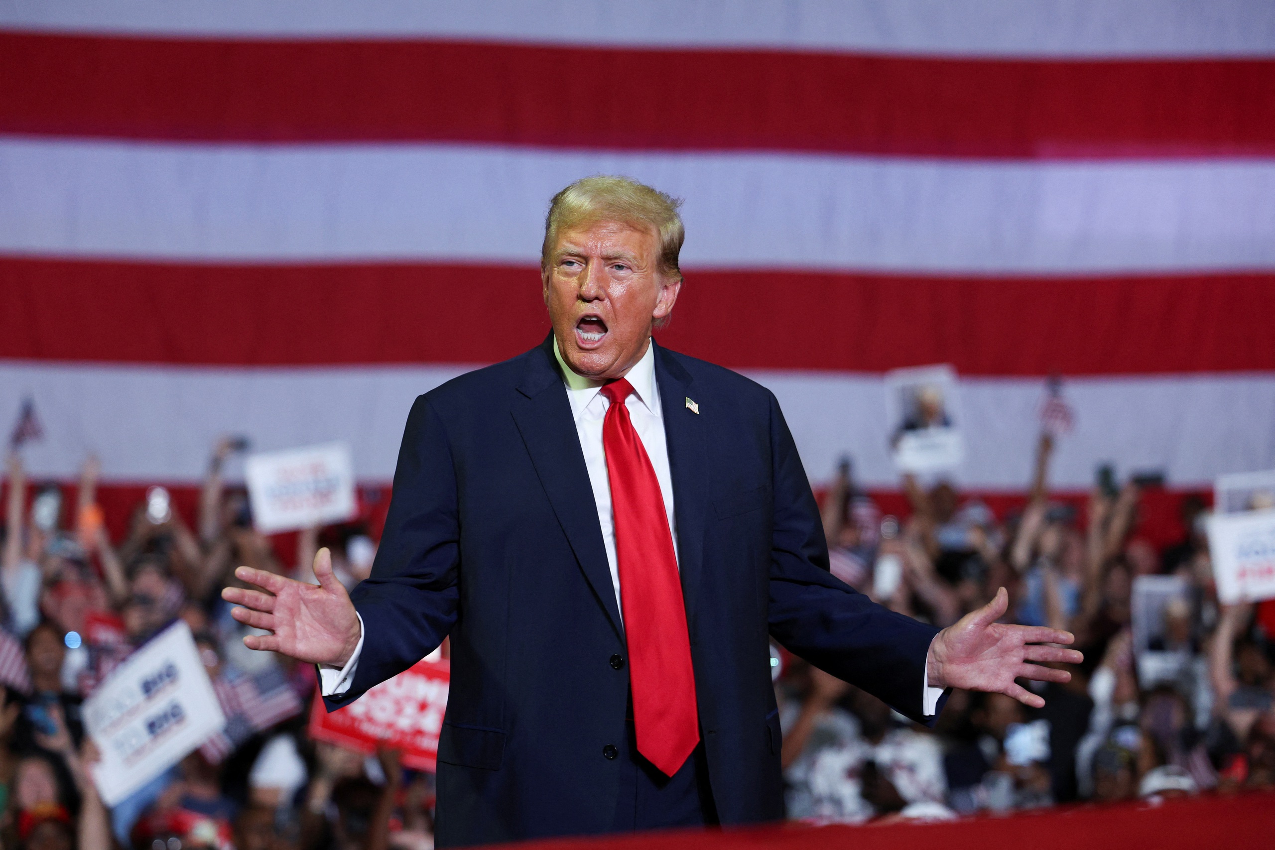 Ông Trump than không mua nổi thịt xông khói vì giá quá mắc- Ảnh 1. Ông Trump than không mua nổi thịt xông khói vì giá quá mắc- Ảnh 1.