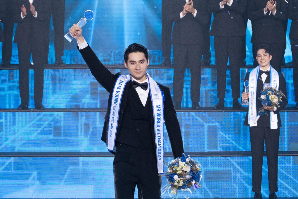 Phạm Tuấn Ngọc đăng quang Nam vương Thế giới Việt Nam 2024 - 1 Phạm Tuấn Ngọc đăng quang Nam vương Thế giới Việt Nam 2024 - 1