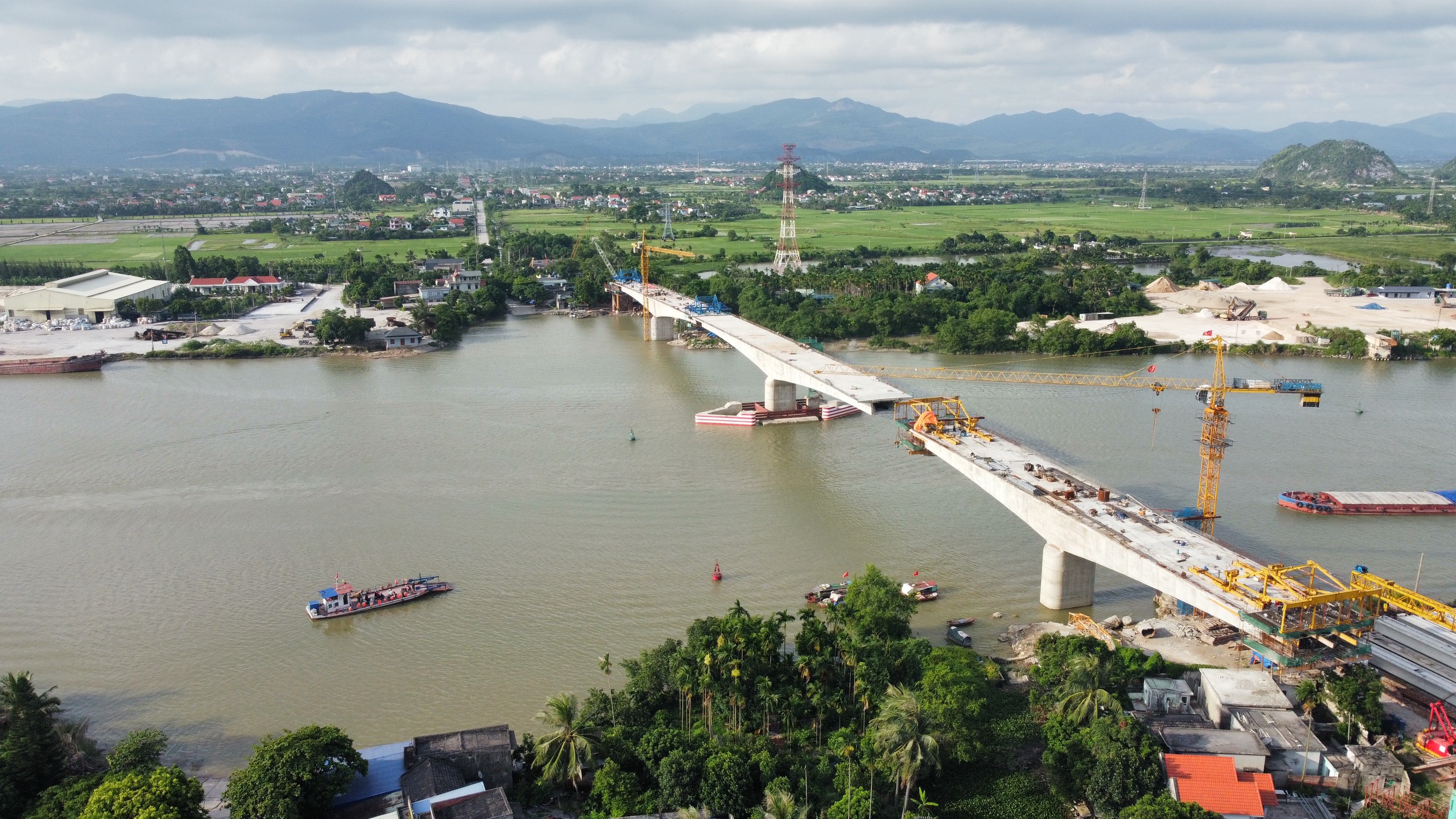 Hải Phòng: Phấn đấu hợp long cầu Lại Xuân trong tháng 8- Ảnh 1. Hải Phòng: Phấn đấu hợp long cầu Lại Xuân trong tháng 8- Ảnh 1.