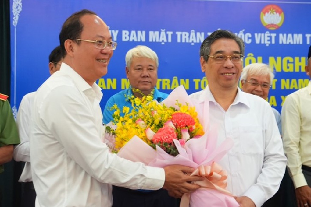 Phó bí thư Thành ủy đồng thời giữ chức Chủ tịch Ủy ban MTTQ Việt Nam TPHCM - 1 Phó bí thư Thành ủy đồng thời giữ chức Chủ tịch Ủy ban MTTQ Việt Nam TPHCM - 1