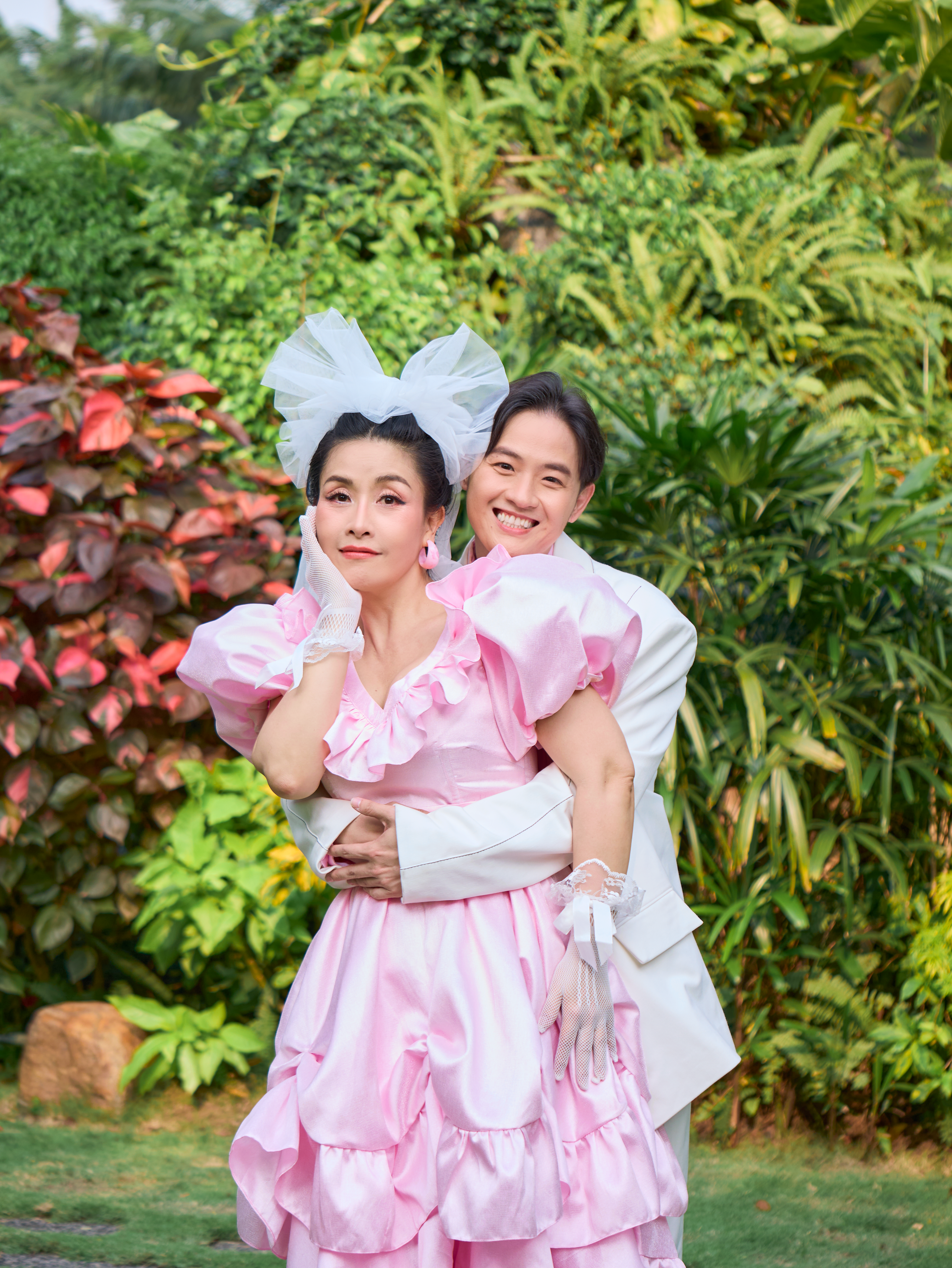 Thanh Duy và Kiều Oanh đẹp đôi trong Thanh Duy và Kiều Oanh đẹp đôi trong