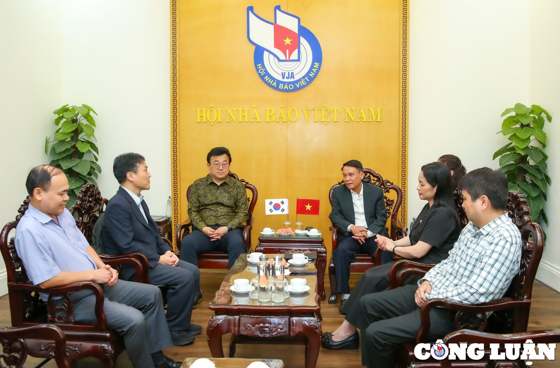 that chat hon nua moi quan he hop tac giua hoi nha bao viet nam hoi nha bao han quoc hinh 1