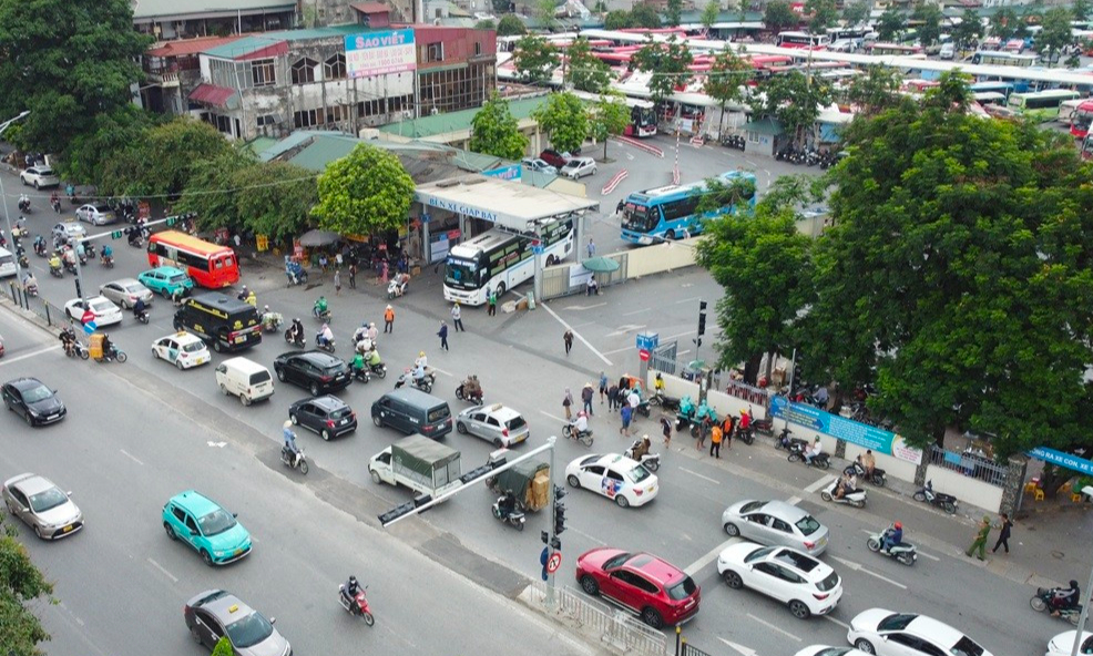 Tổ chức lại giao thông đường Giải Phóng - Kim Đồng: Phương tiện đi lại ra sao?- Ảnh 1. Tổ chức lại giao thông đường Giải Phóng - Kim Đồng: Phương tiện đi lại ra sao?- Ảnh 1.