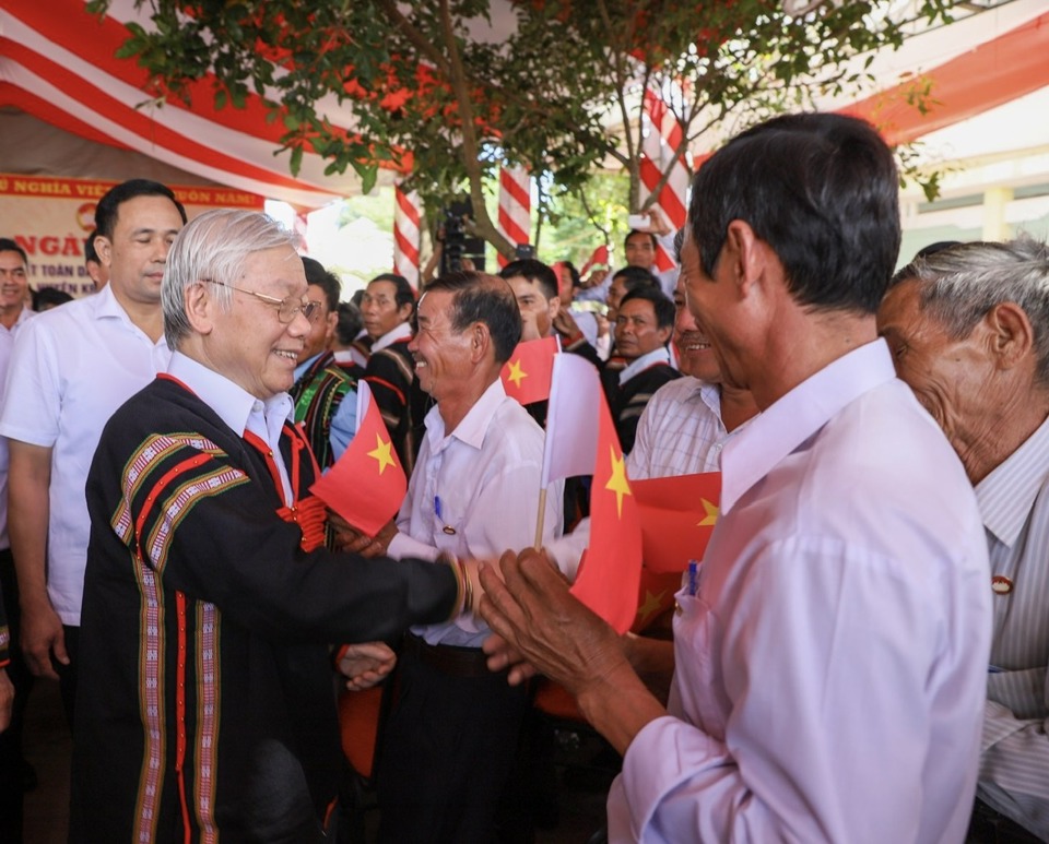 Nhân dân xã Dur Kmăl vẫn còn vẹn nguyên cảm xúc khi được vinh dự đón Tổng Bí thư - Chủ tịch nước Nguyễn Phú Trọng về thăm