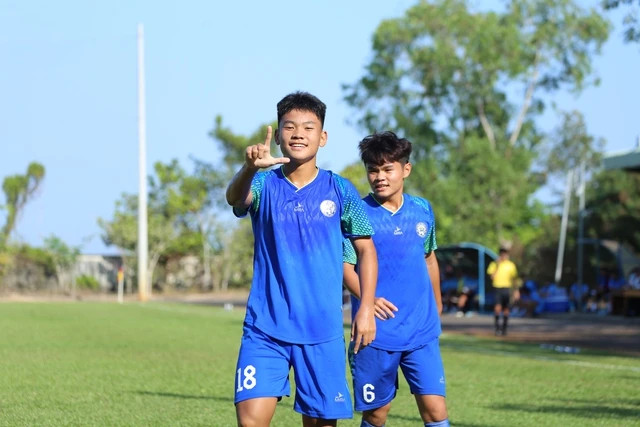 U.17 quốc gia đủ mặt anh tài, con trai cựu tiền đạo Quang Hải sẵn sàng tỏa sáng- Ảnh 1. U.17 quốc gia đủ mặt anh tài, con trai cựu tiền đạo Quang Hải sẵn sàng tỏa sáng- Ảnh 1.