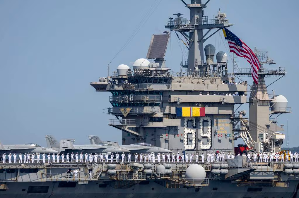 USS Dwight D. Eisenhower trở về sau 9 tháng tác chiến cường độ cao ở Biển Đỏ- Ảnh 1. USS Dwight D. Eisenhower trở về sau 9 tháng tác chiến cường độ cao ở Biển Đỏ- Ảnh 1.