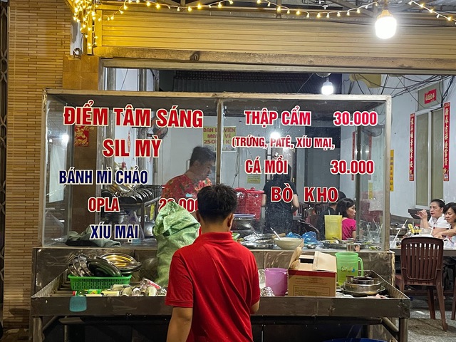 Về Cần Thơ ăn bánh mì chảo, đừng bỏ qua các tiệm sau- Ảnh 1. Về Cần Thơ ăn bánh mì chảo, đừng bỏ qua các tiệm sau- Ảnh 1.