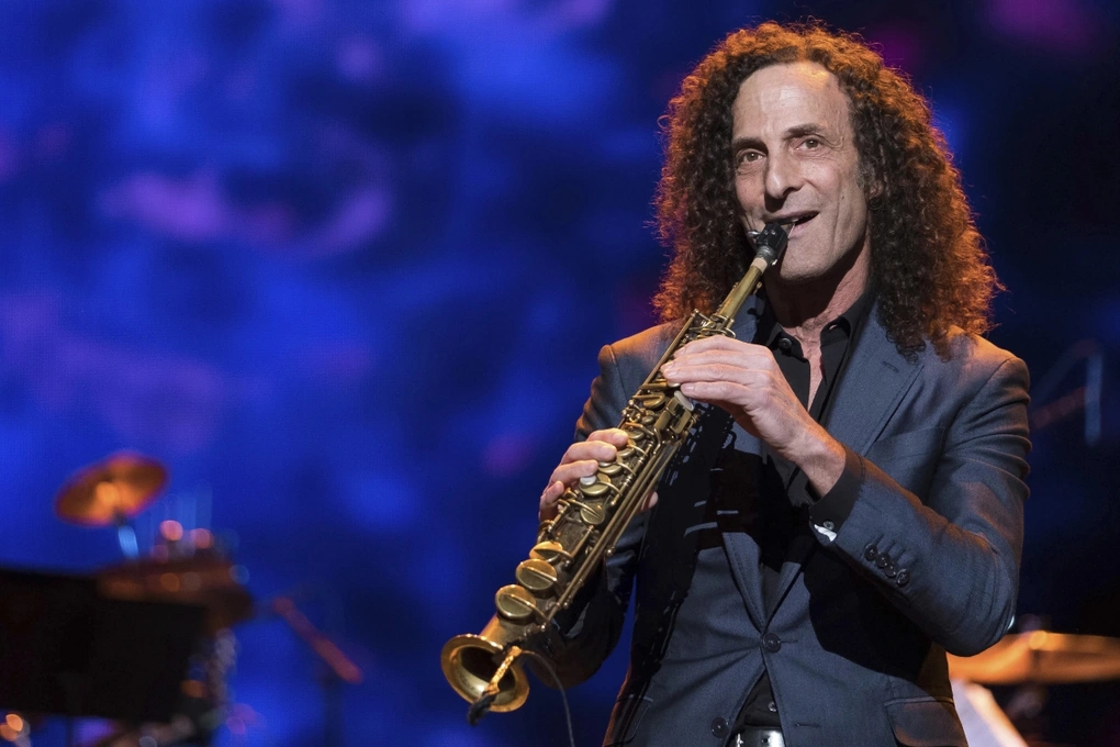 "Vua kèn" Kenny G sẽ biểu diễn những gì sau 7 năm trở lại Việt Nam? - Ảnh 3. "Vua kèn" Kenny G sẽ biểu diễn những gì sau 7 năm trở lại Việt Nam? - Ảnh 3.