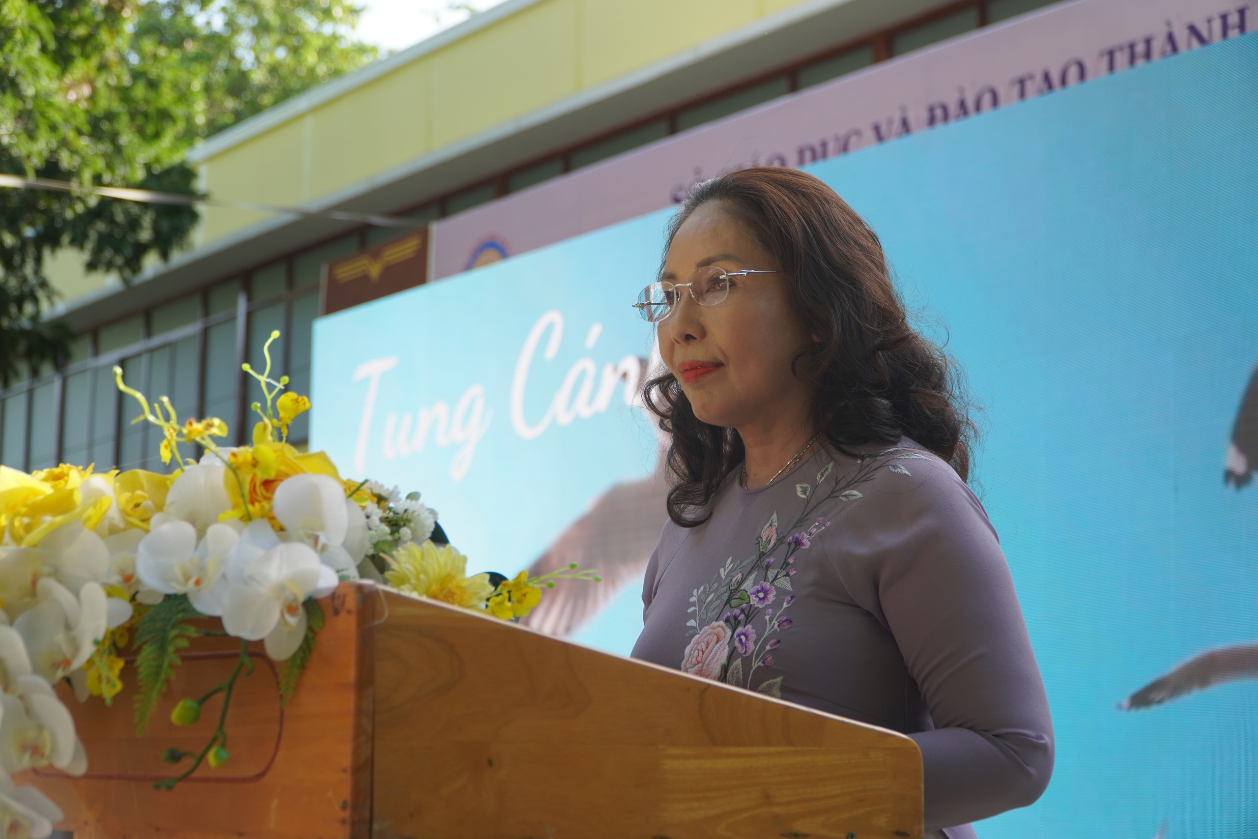 Xúc động thư thầy, cô gửi học sinh ngày tạm biệt mái trường- Ảnh 1. Xúc động thư thầy, cô gửi học sinh ngày tạm biệt mái trường- Ảnh 1.