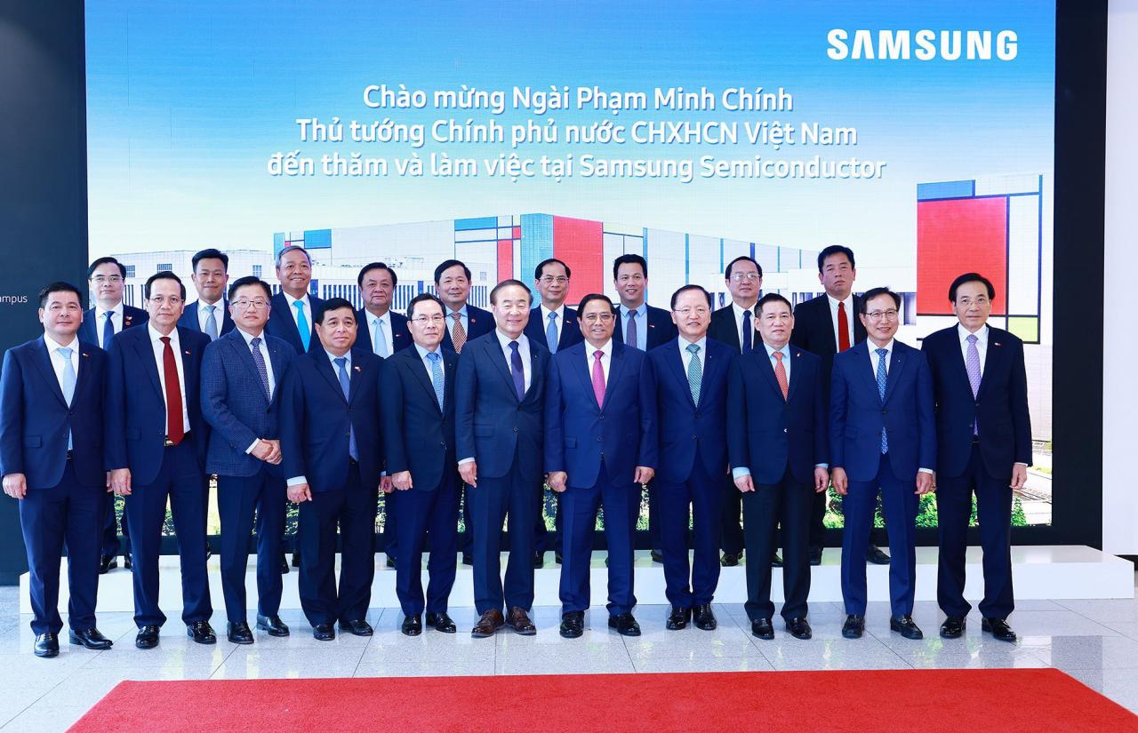 CMC đề xuất hợp tác cùng Samsung thúc đẩy ngành công nghiệp bán dẫn tại Việt Nam CMC đề xuất hợp tác cùng Samsung thúc đẩy ngành công nghiệp bán dẫn tại Việt Nam
