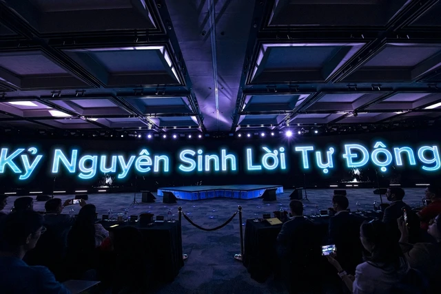 Hơn 13,8 triệu khách hàng khai phá kỷ nguyên sinh lời tự động cùng tài khoản Techcombank - Vietnam.vn Hơn 13,8 triệu khách hàng khai phá kỷ nguyên sinh lời tự động cùng tài khoản Techcombank