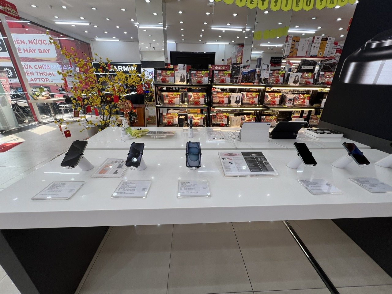iPhone 15 giảm giá sớm- Ảnh 1. iPhone 15 giảm giá sớm- Ảnh 1.